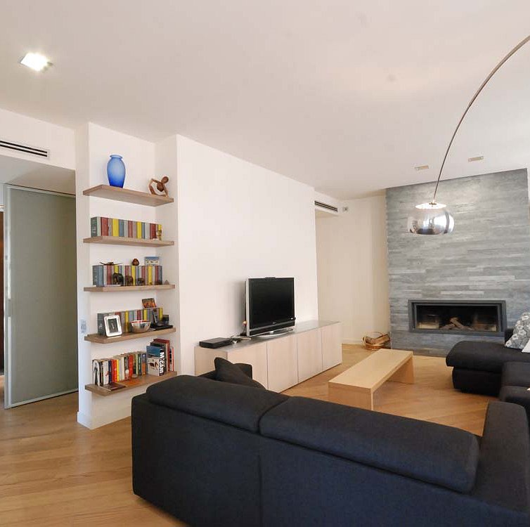 <H5>ARCHITETTURA D'INTERNI</h5><h3>Zona giorno</h3><h4>Milano</h4>